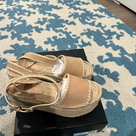 Pour La Victorie Women's Tan Espadrille Wedge Sandals - Picture 2 of 7